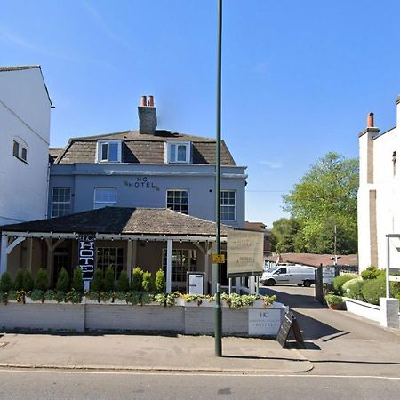 Hampton Court Hotel East Molesey Zewnętrze zdjęcie