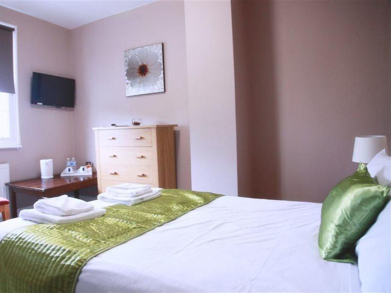 Hampton Court Hotel East Molesey Zewnętrze zdjęcie