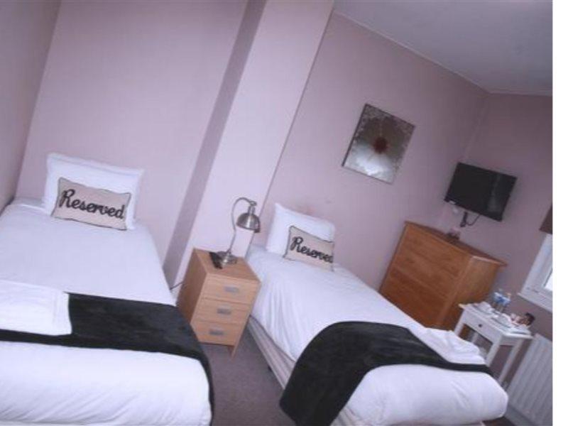 Hampton Court Hotel East Molesey Zewnętrze zdjęcie